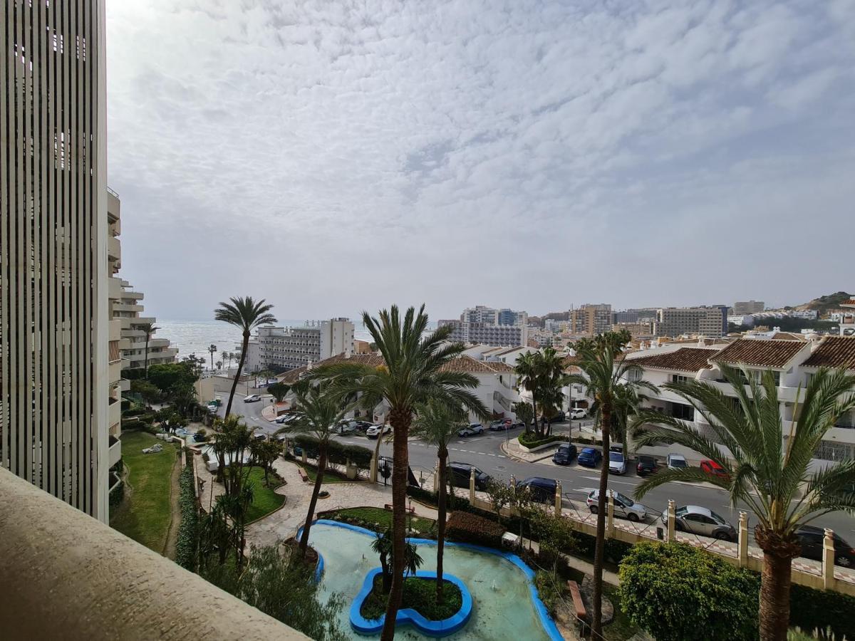 Benalmadena Benalbeach Parking Privado Exteriör bild