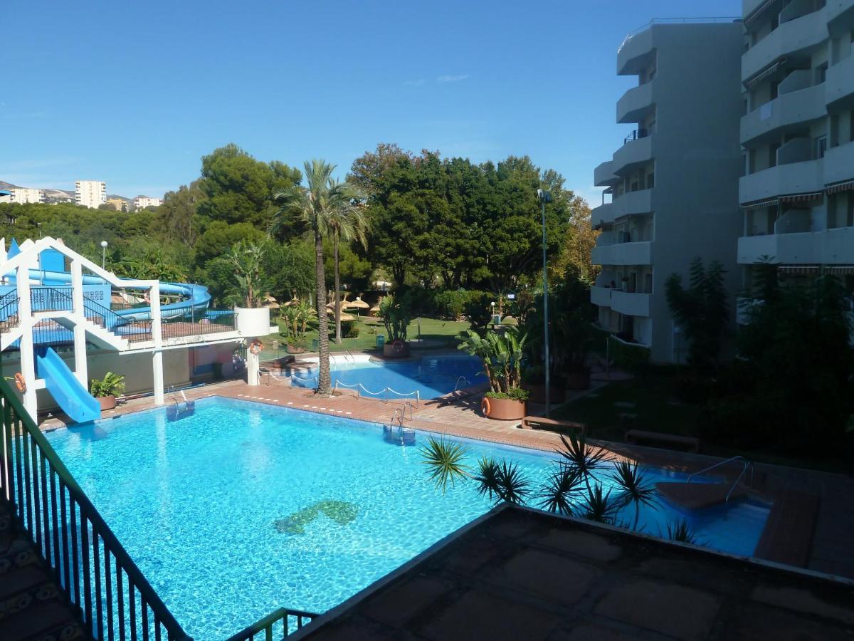Benalmadena Benalbeach Parking Privado Exteriör bild
