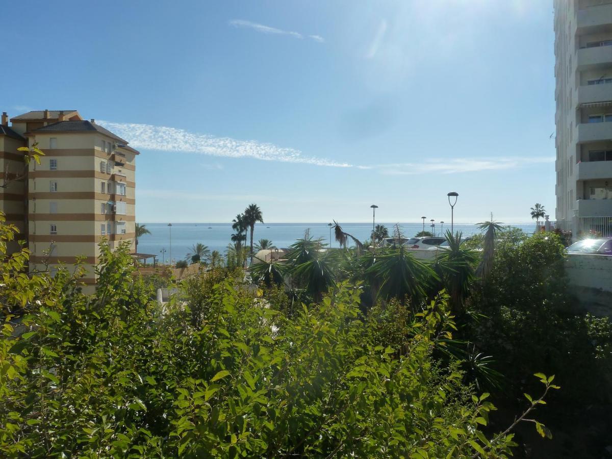 Benalmadena Benalbeach Parking Privado Exteriör bild
