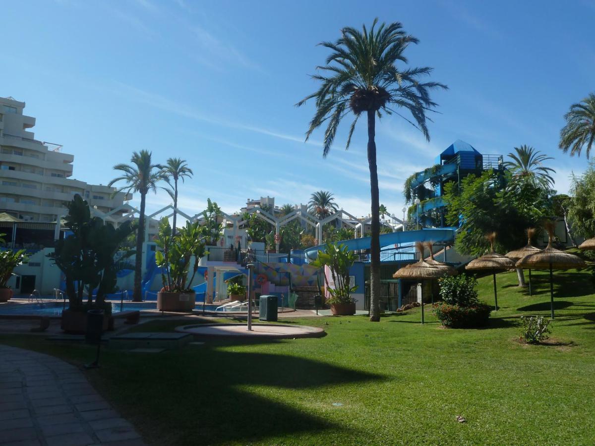 Benalmadena Benalbeach Parking Privado Exteriör bild